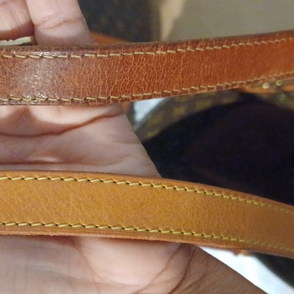 Authentic Louis Vuitton monogram Sac shopping Tote - Picture 16 of 16